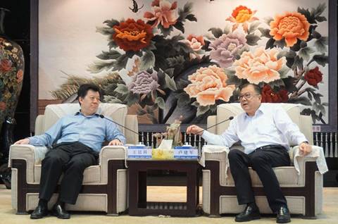//news.xingailive8.com/__local/D/04/77/BCE230B2AB71DFC1F9EE31A3B2D_21F3AA60_1C626.jpg?e=.jpg