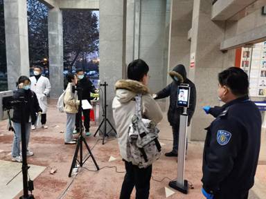 //news.xingailive8.com/__local/D/34/43/EFDD380CCE62B07F7E07B24C01C_677216E5_25ABA.jpg